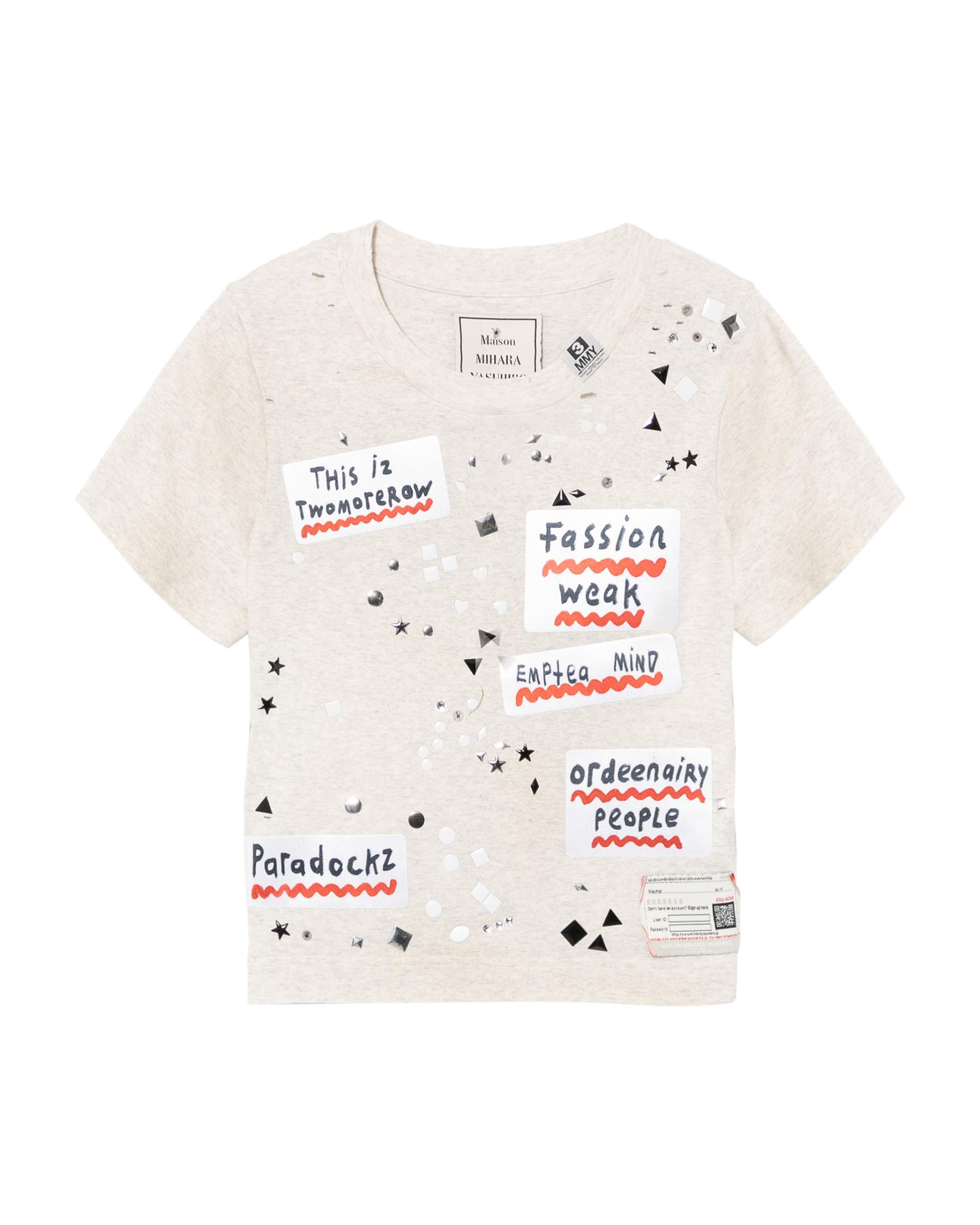 Embellished sticker tee by MAISON MIHARA YASUHIRO