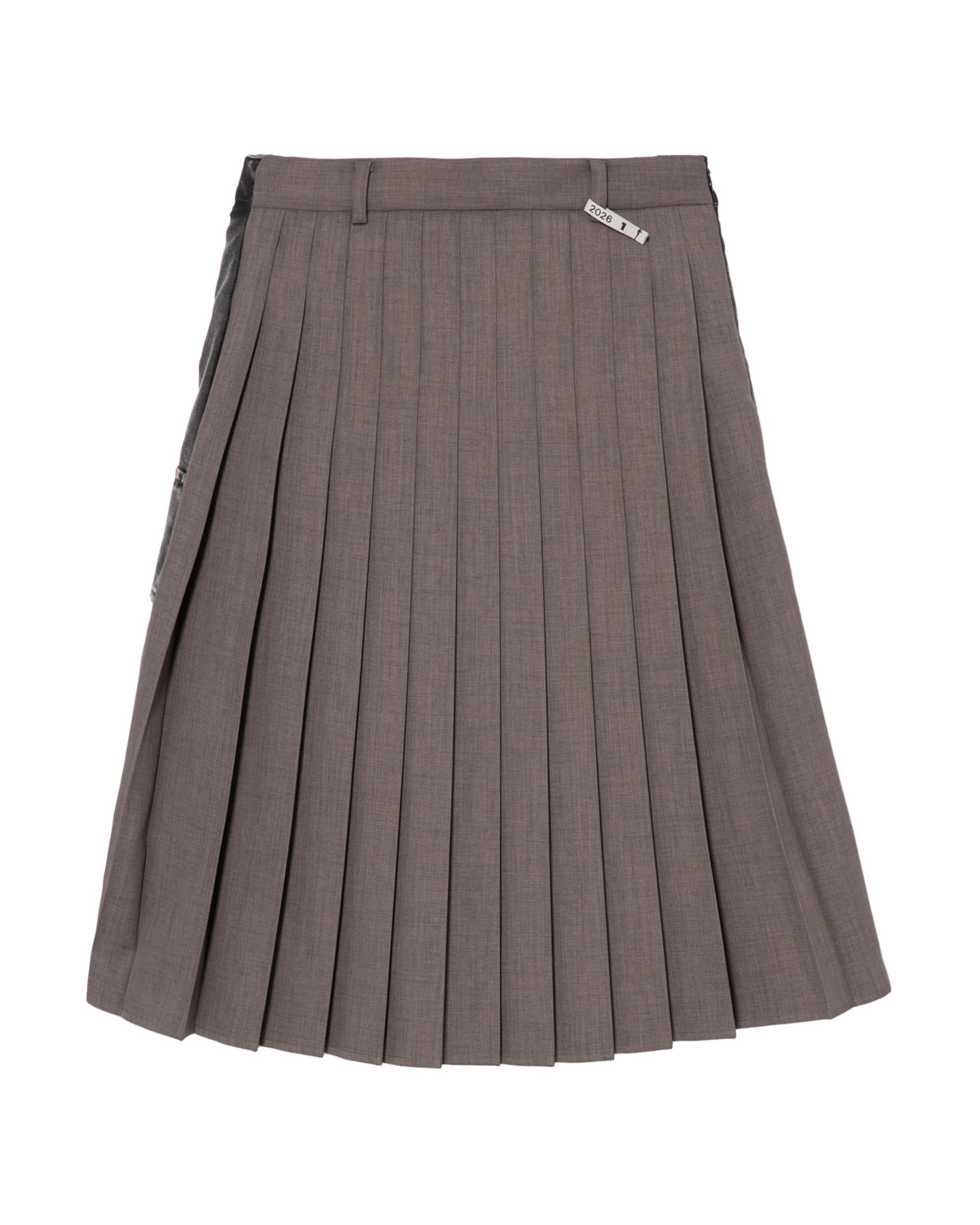 Front back combined pleats skirt by MAISON MIHARA YASUHIRO
