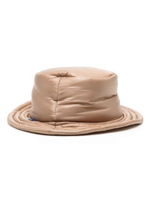 padded logo-tag bucket hat by MAISON MIHARA YASUHIRO
