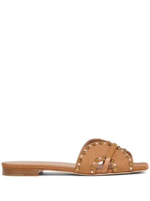 Keke slides by MALONE SOULIERS
