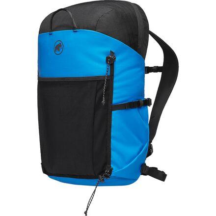 Alto 22L Backpack by MAMMUT