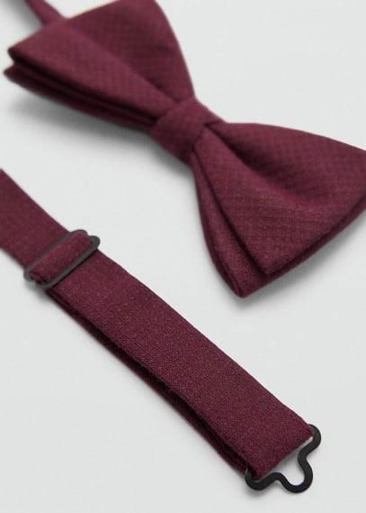 Classic bow tie with microstructure burgundy by MANGO MAN