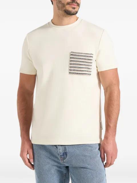Joris in cream whipstitch-pocket T-shirt by MANIERE DE VOIR
