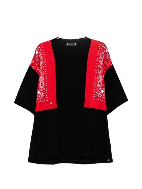 bandana-print T-shirt by MASTERMIND