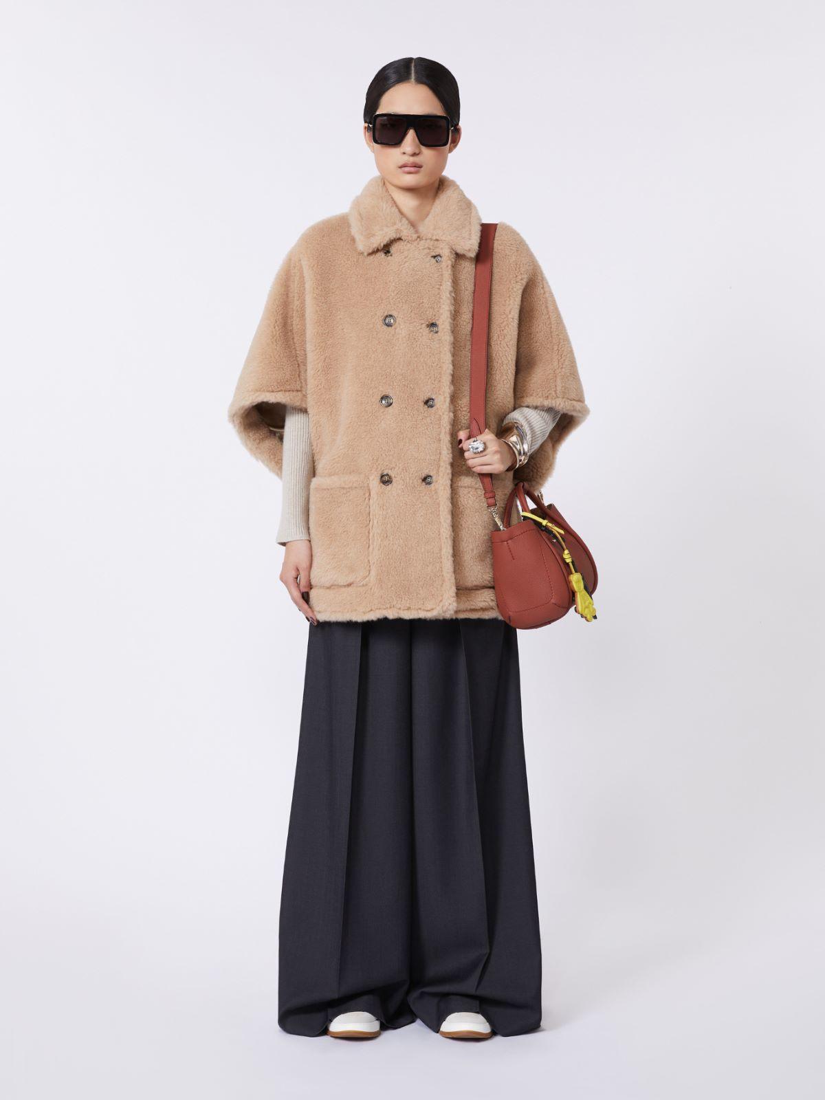 Alpaca and cashmere Teddy fabric cape by MAX MARA