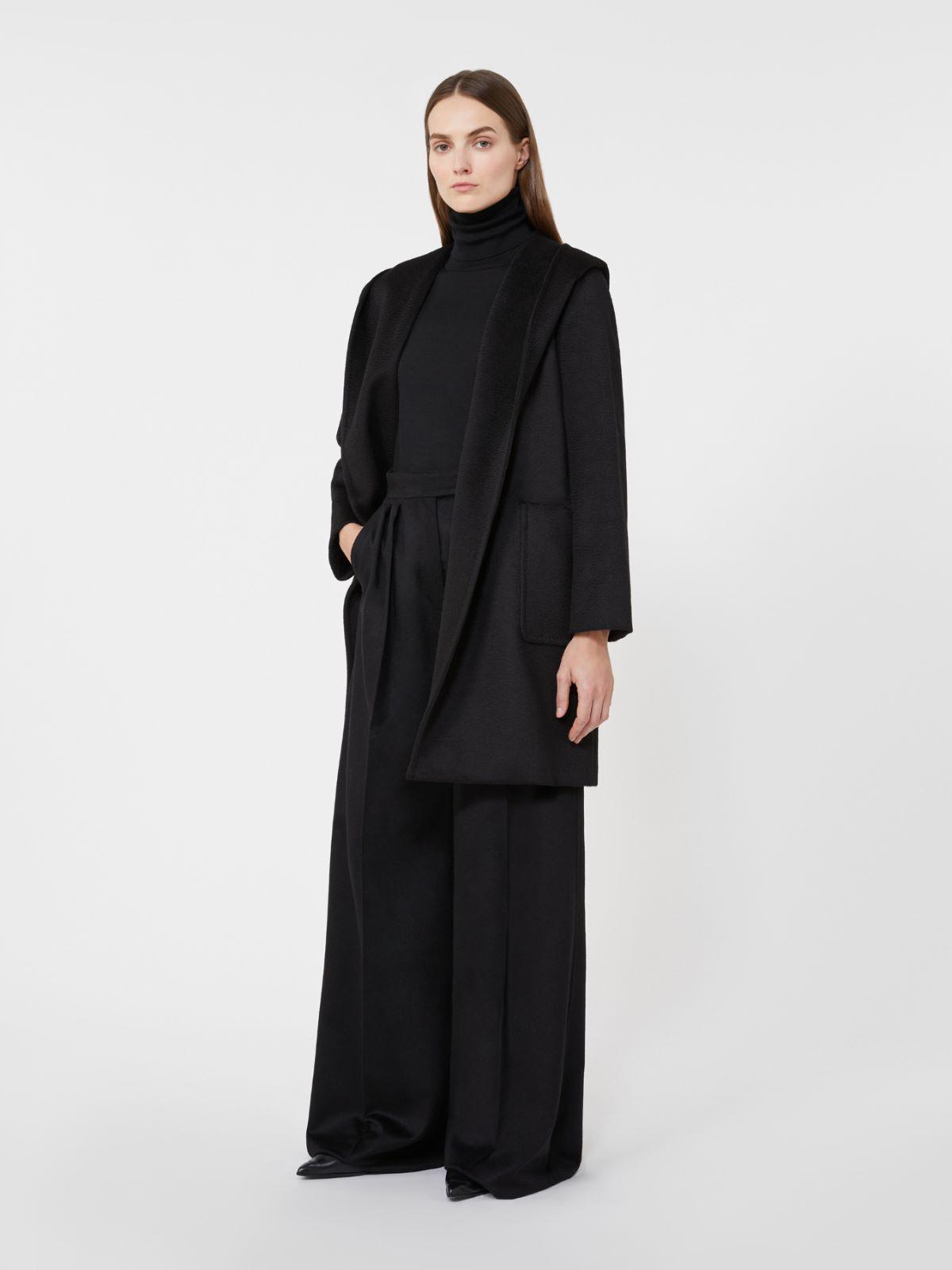 Camel robe coat by MAX MARA