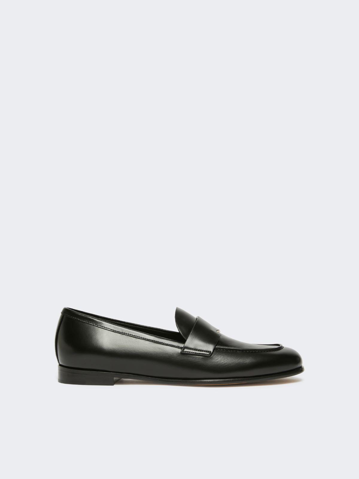 Semi-glossy leather moccasins by MAX MARA