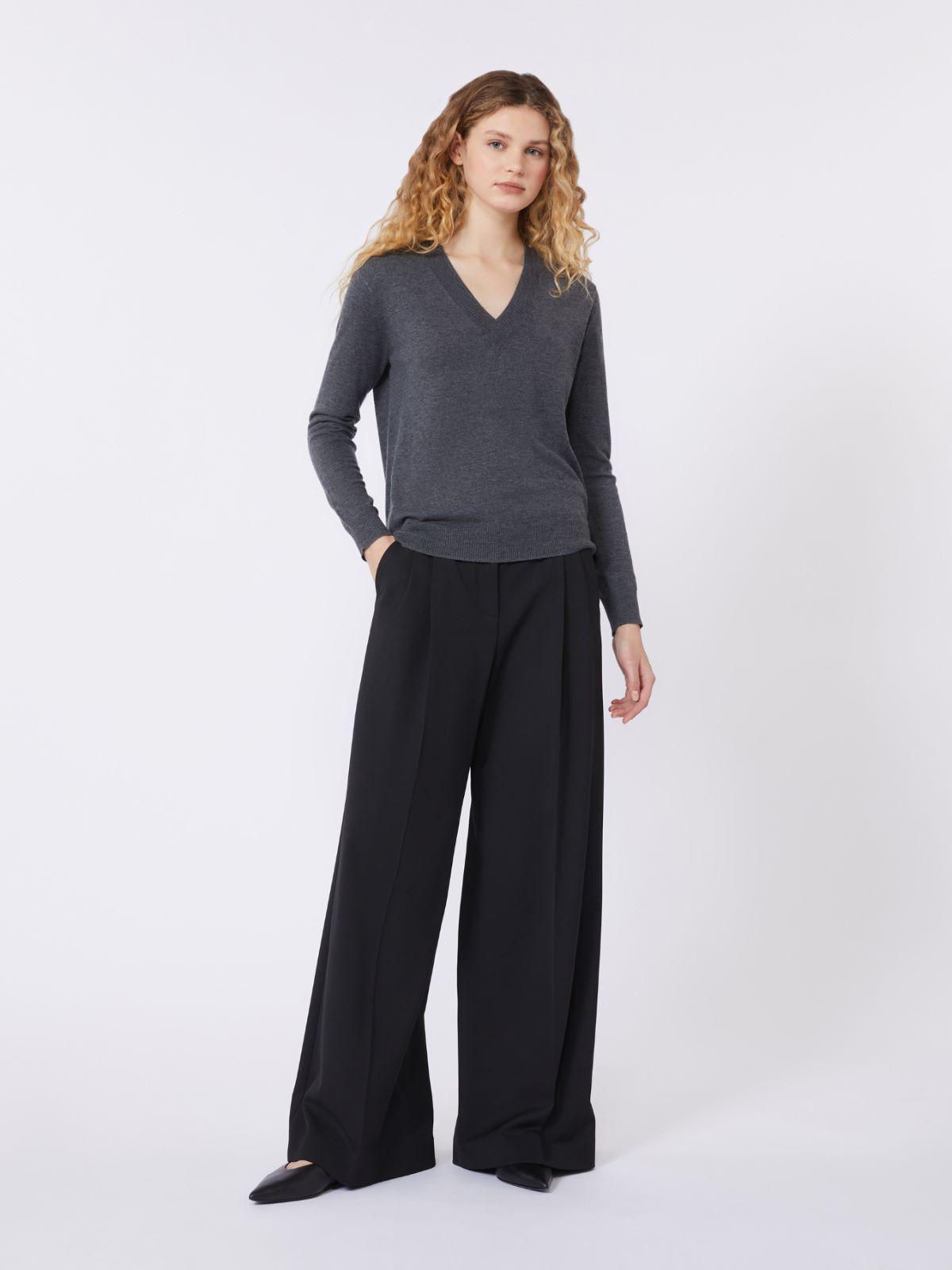 Wool and cashmere sweater by MAX MARA