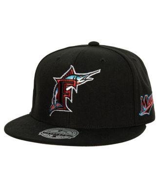 Men's Black, Florida Marlins Bases Loaded Fitted Hat by MITCHELL&NESS