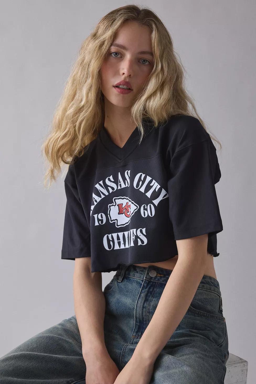 Mitchell & Ness Kansas City Chiefs Extra Cropped Jersey Tee by MITCHELL&NESS