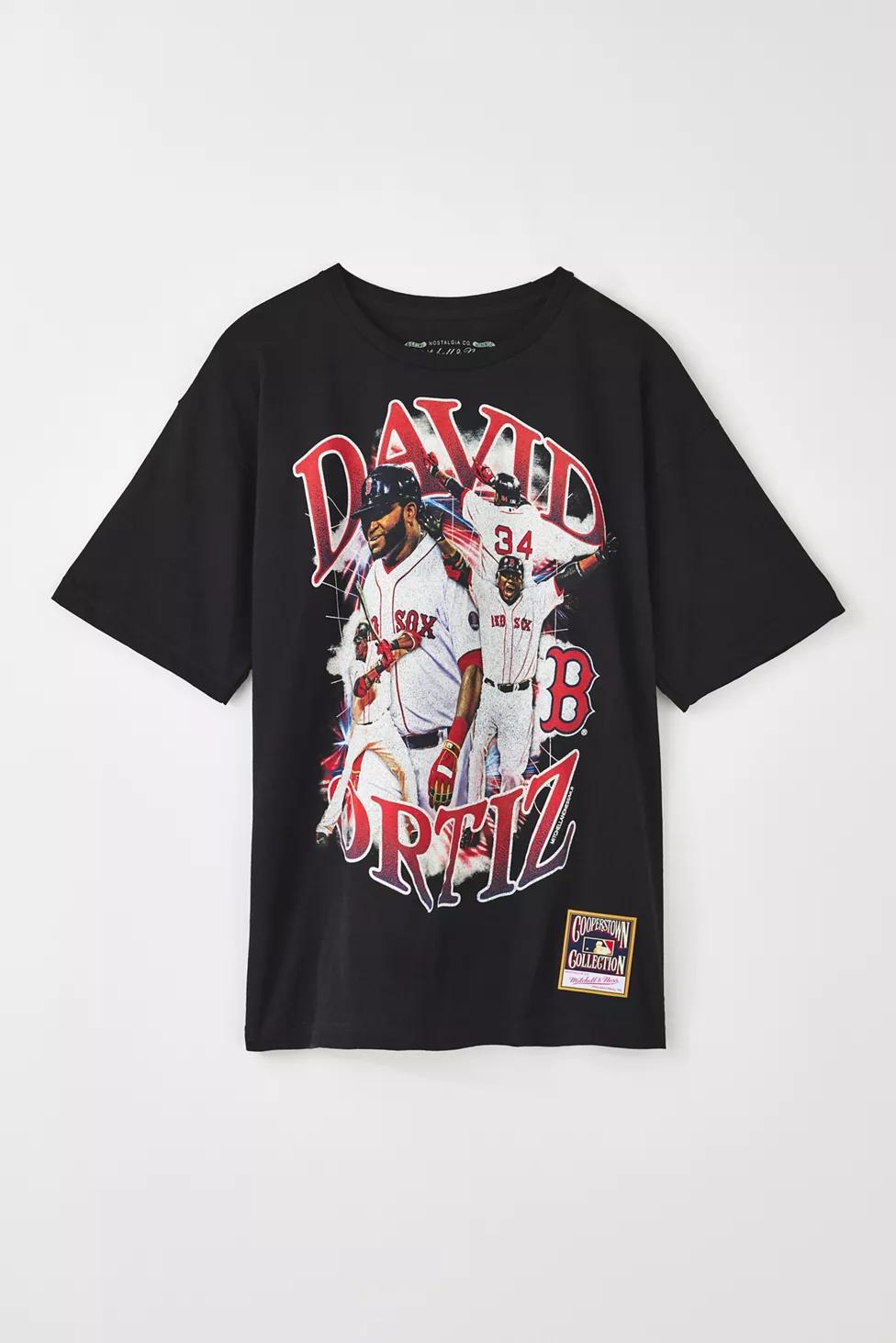 Mitchell & Ness MLB Legends Boston Red Sox David Ortiz Graphic Tee by MITCHELL&NESS Mitchell & Ness MLB Legends Boston Red Sox David Ortiz Graphic Tee by MITCHELL&NESS