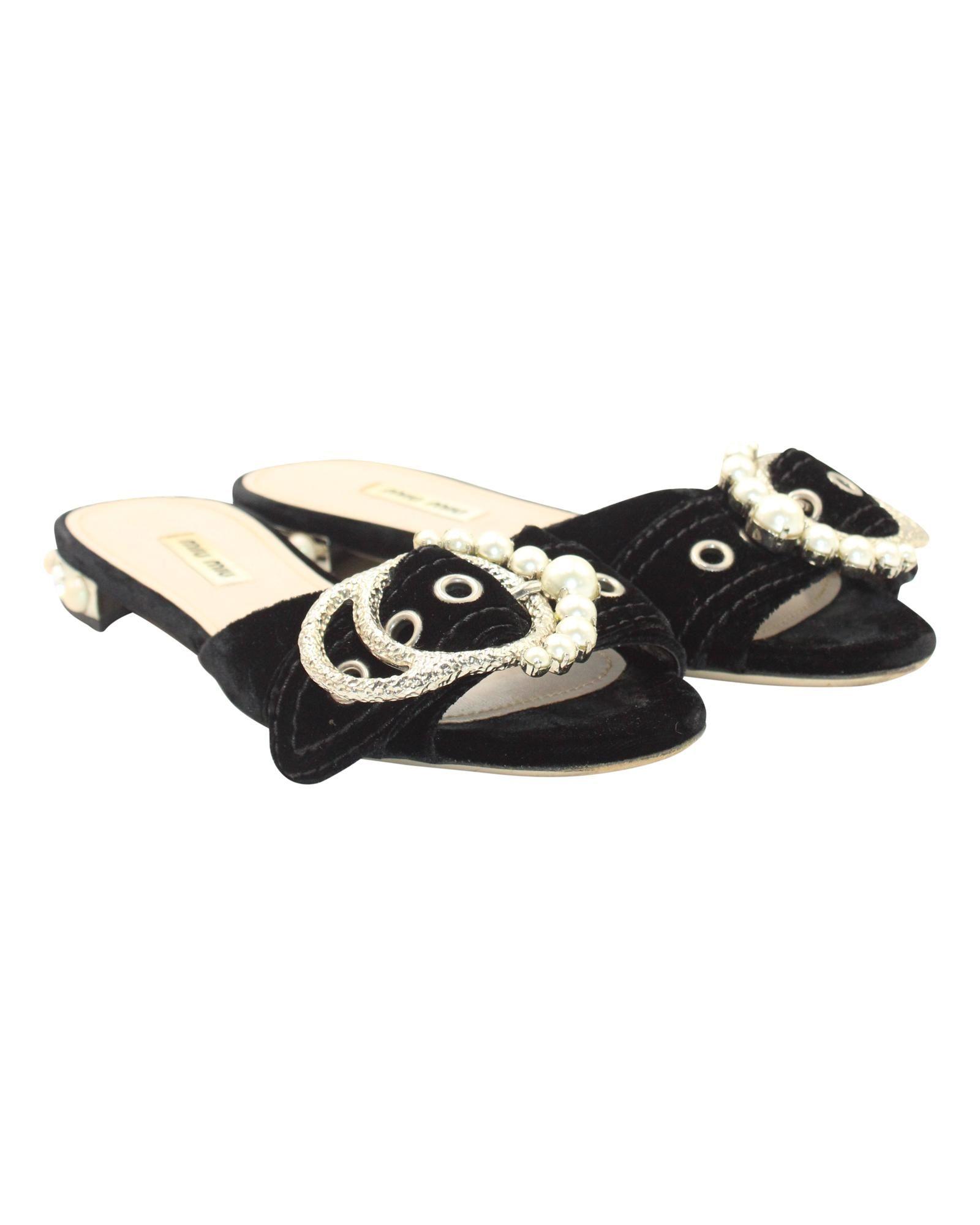 Preloved Velvet Pearl Embellished Slides Wo - Black Flats by MIU MIU