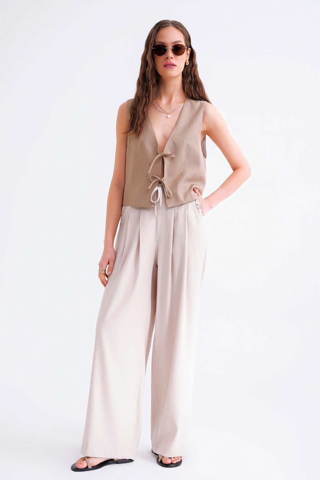 High Waist Pleated Palazzo Pants by MIXRAY