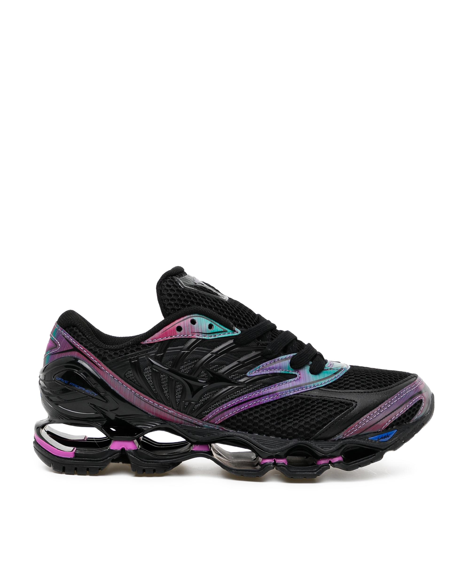 Low-top sneakers by MIZUNO