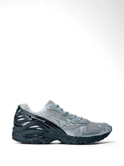 Wave Rider 10 sneakers by MIZUNO