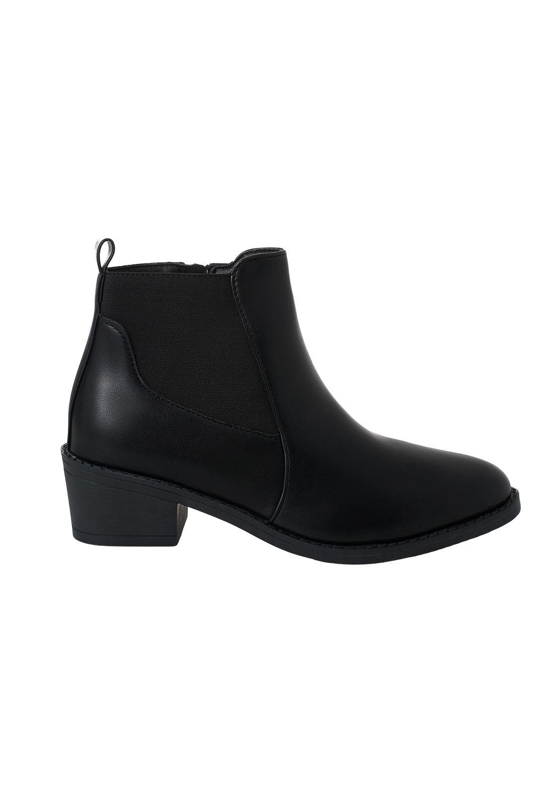 Pointed Toe Chunky Heel Ankle Boots by MODISHION