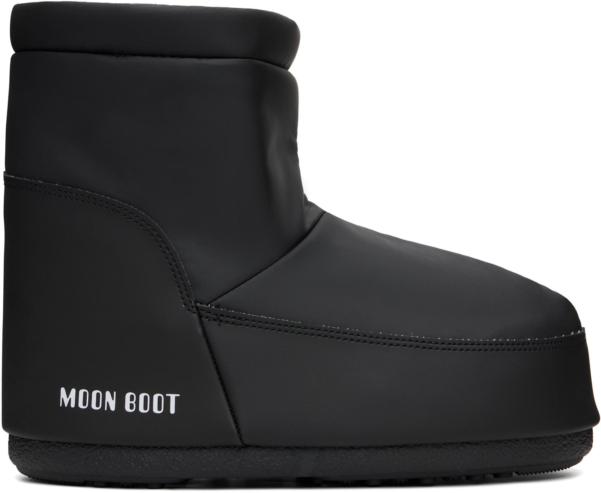 Black No Lace Rubber Boots by MOON BOOT
