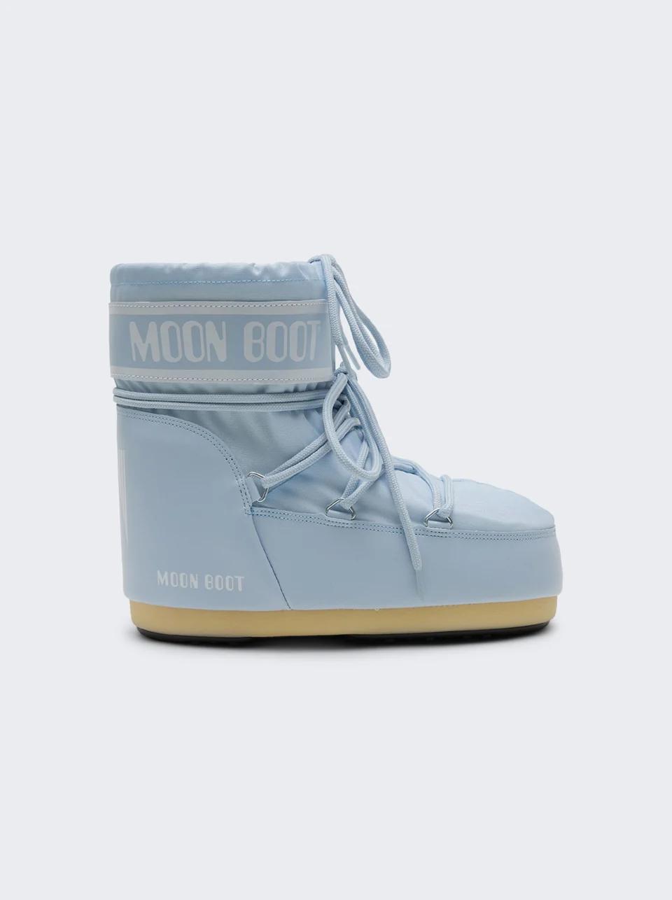 Icon Low Nylon Boots Baby Blue by MOON BOOT