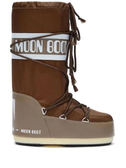 Icon lace-up snow boots by MOON BOOT