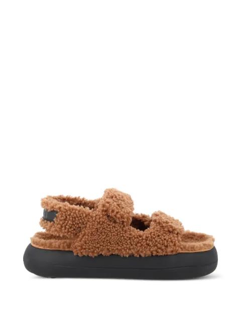 shealing sandals by MOON BOOT