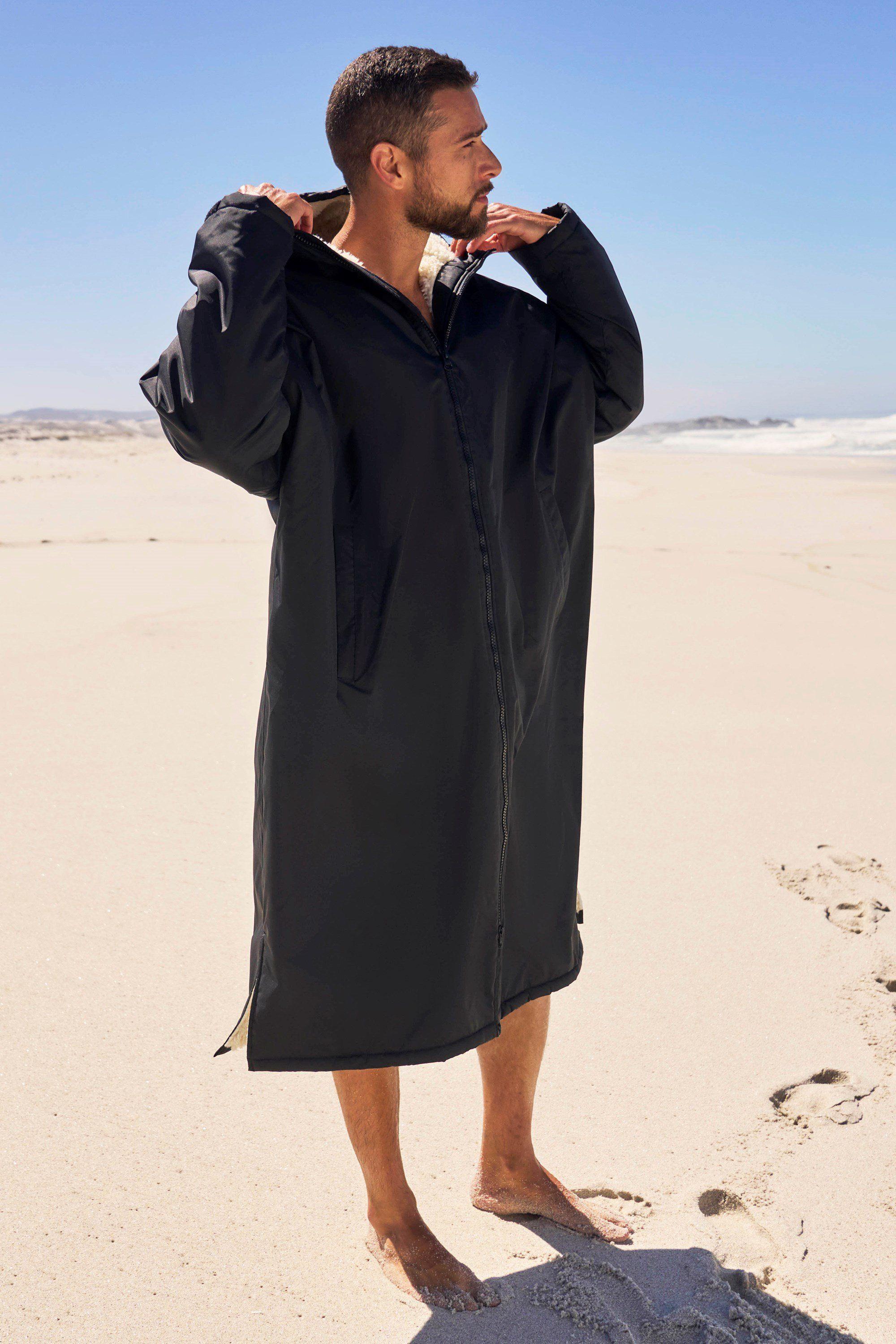 'Tidal' Waterproof Windproof Changing Robe Borg Lined Poncho Towel by MOUNTAIN WAREHOUSE