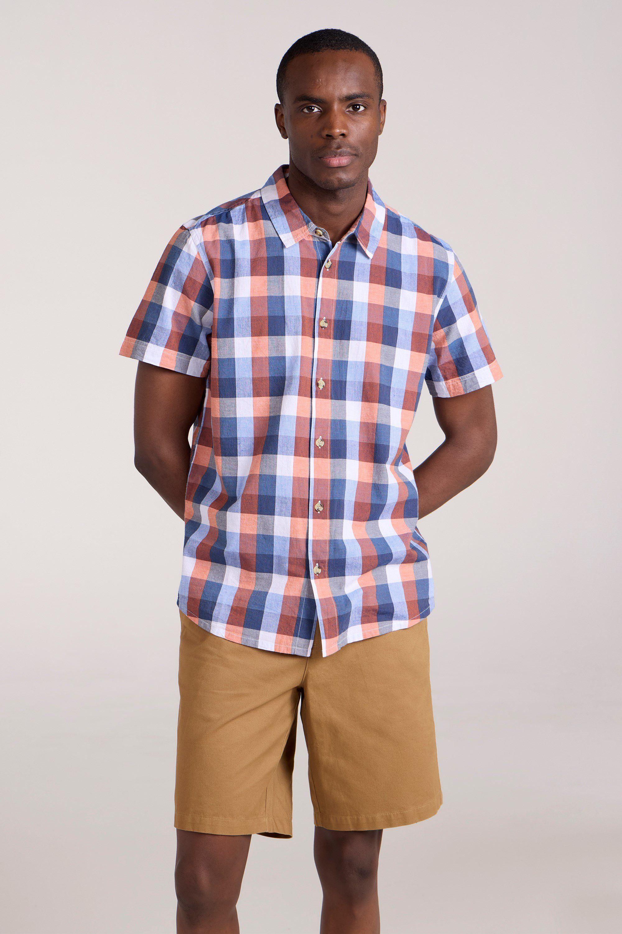 'Weekender' Short Sleeved Travelling Camping Tee Shirt by MOUNTAIN WAREHOUSE