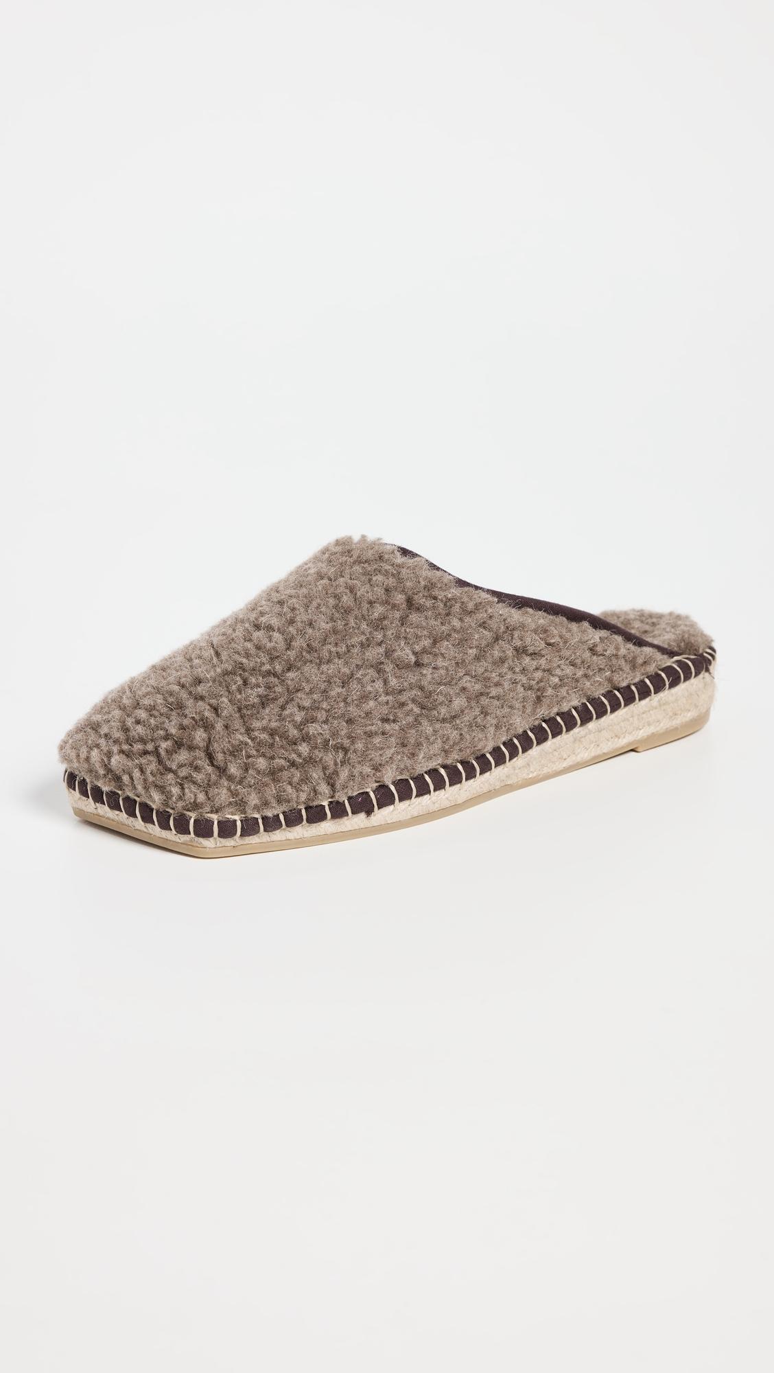 Namo Teddy Slides by NAGUISA