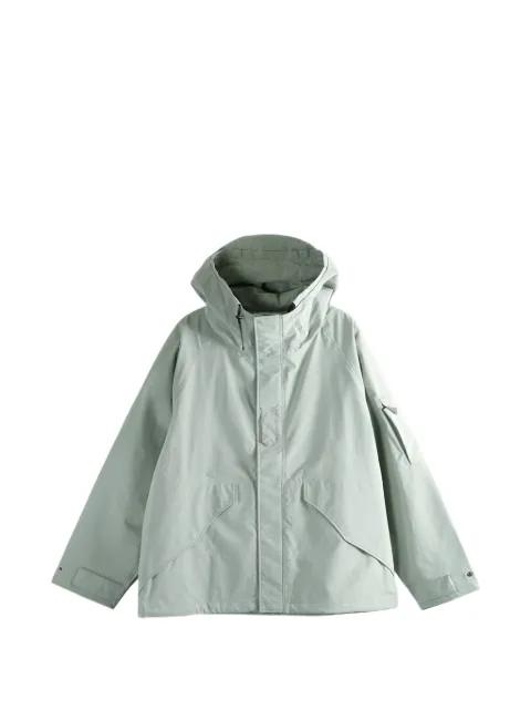 hoodied raglan-sleeve jacket by NANAMICA