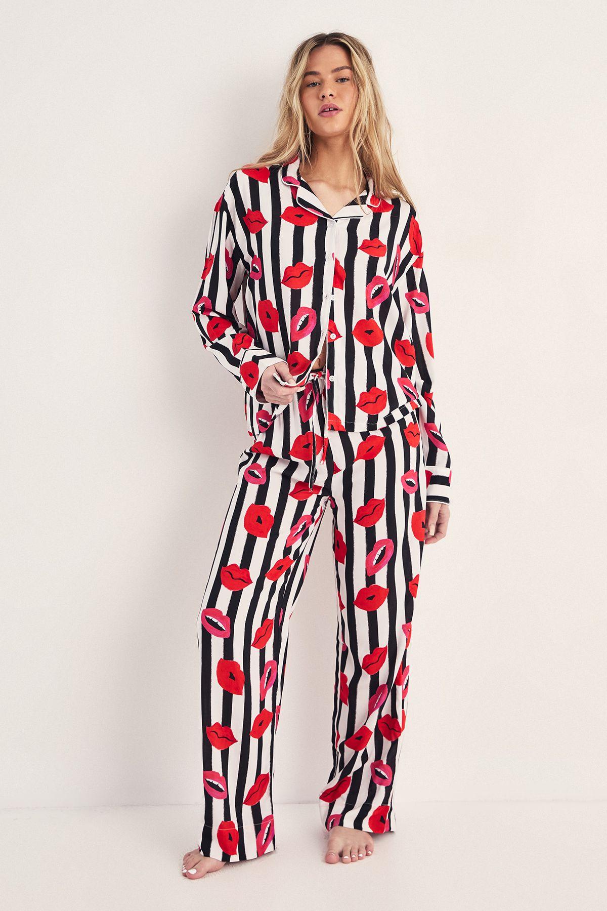 Lips Print Pajama Trouser Set by NASTYGAL