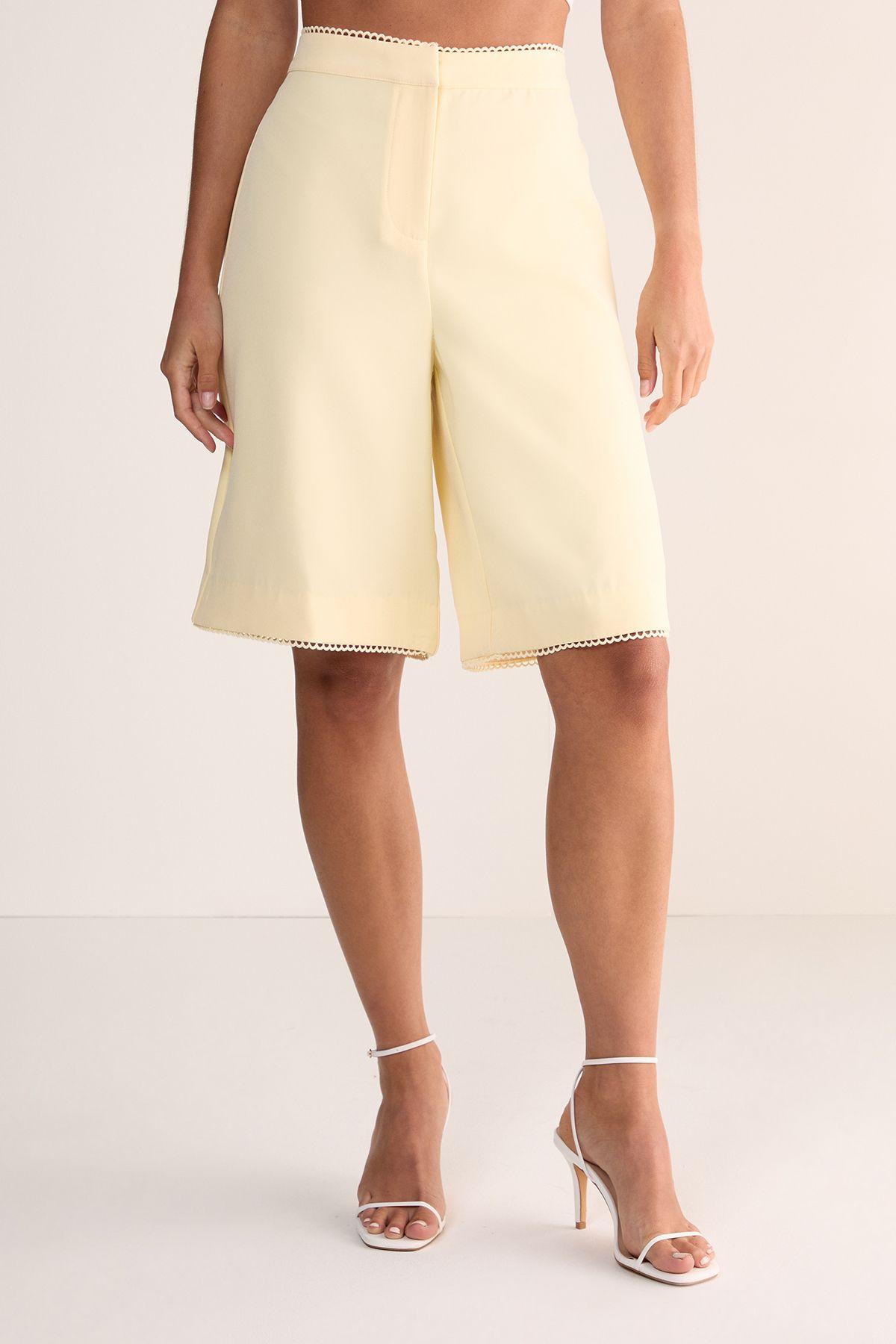 Picot Trim Tailored  Jort by NASTYGAL