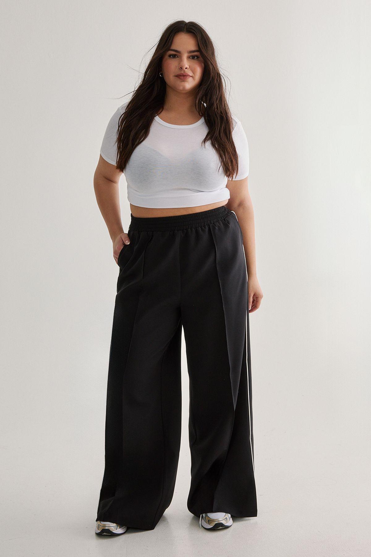 Plus Tailored Contrast Piped Joggers by NASTYGAL
