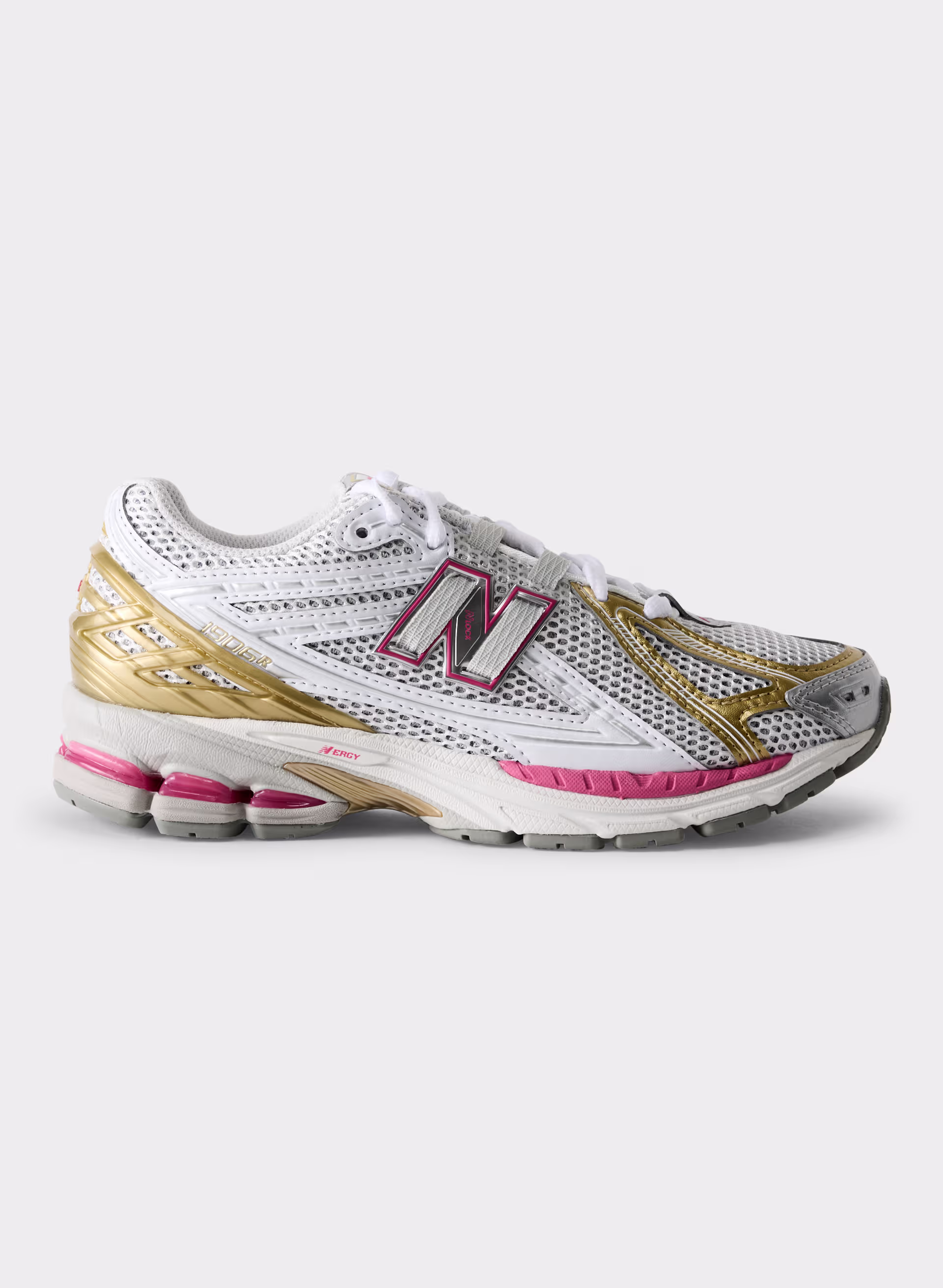 1906 by NEW BALANCE