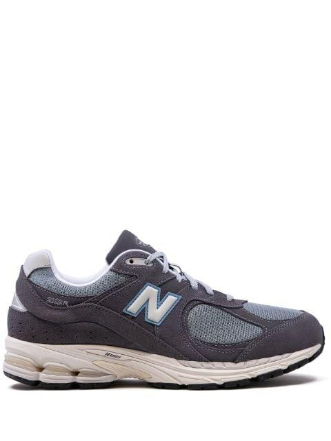 2002R "Magnet" by NEW BALANCE