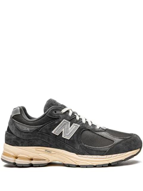 2002R low-top sneakers by NEW BALANCE