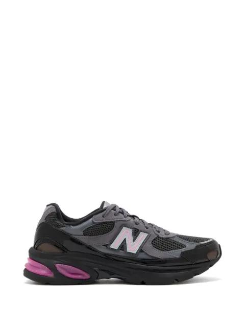 2010 logo-detail sneakers by NEW BALANCE