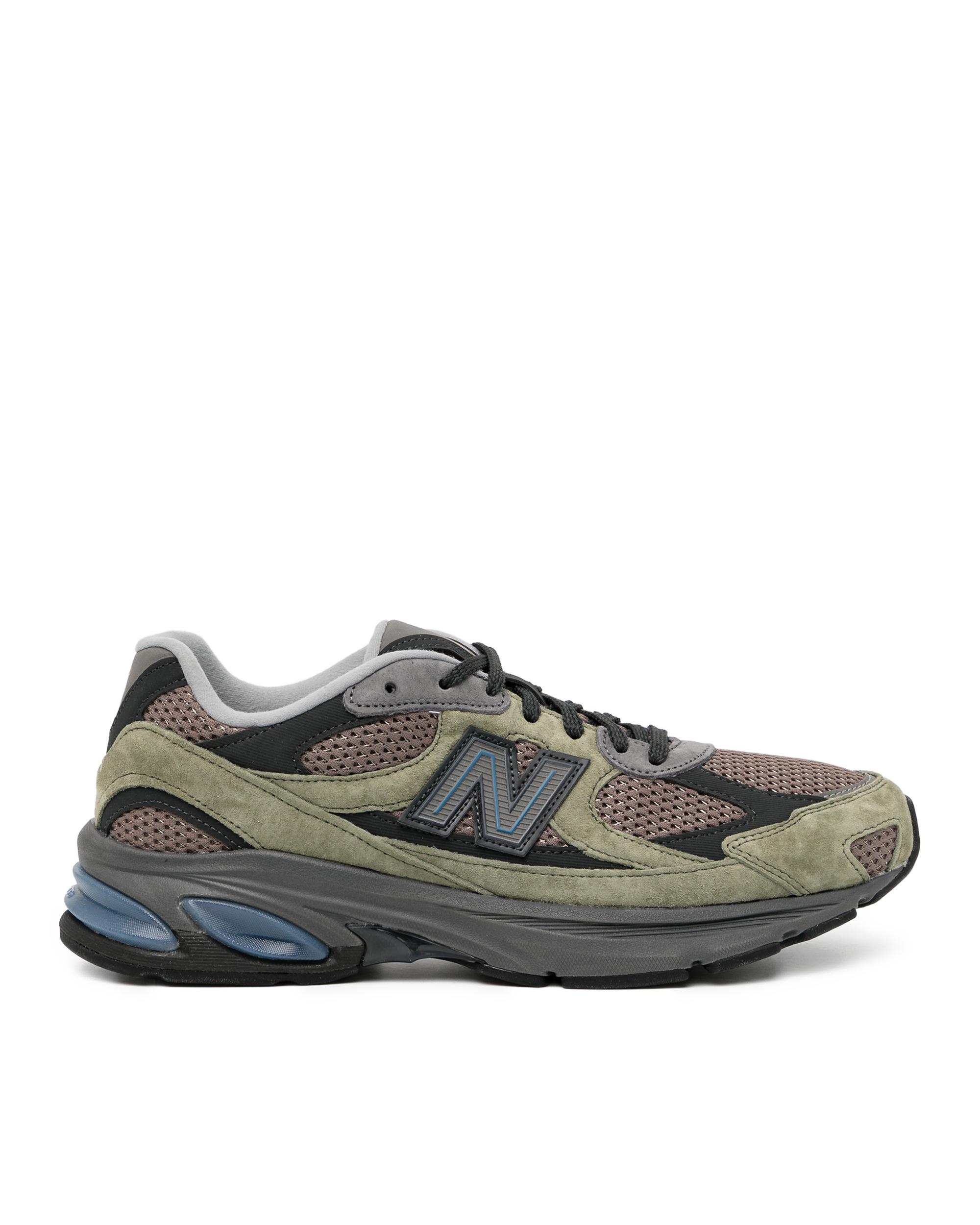 2010 sneakers by NEW BALANCE