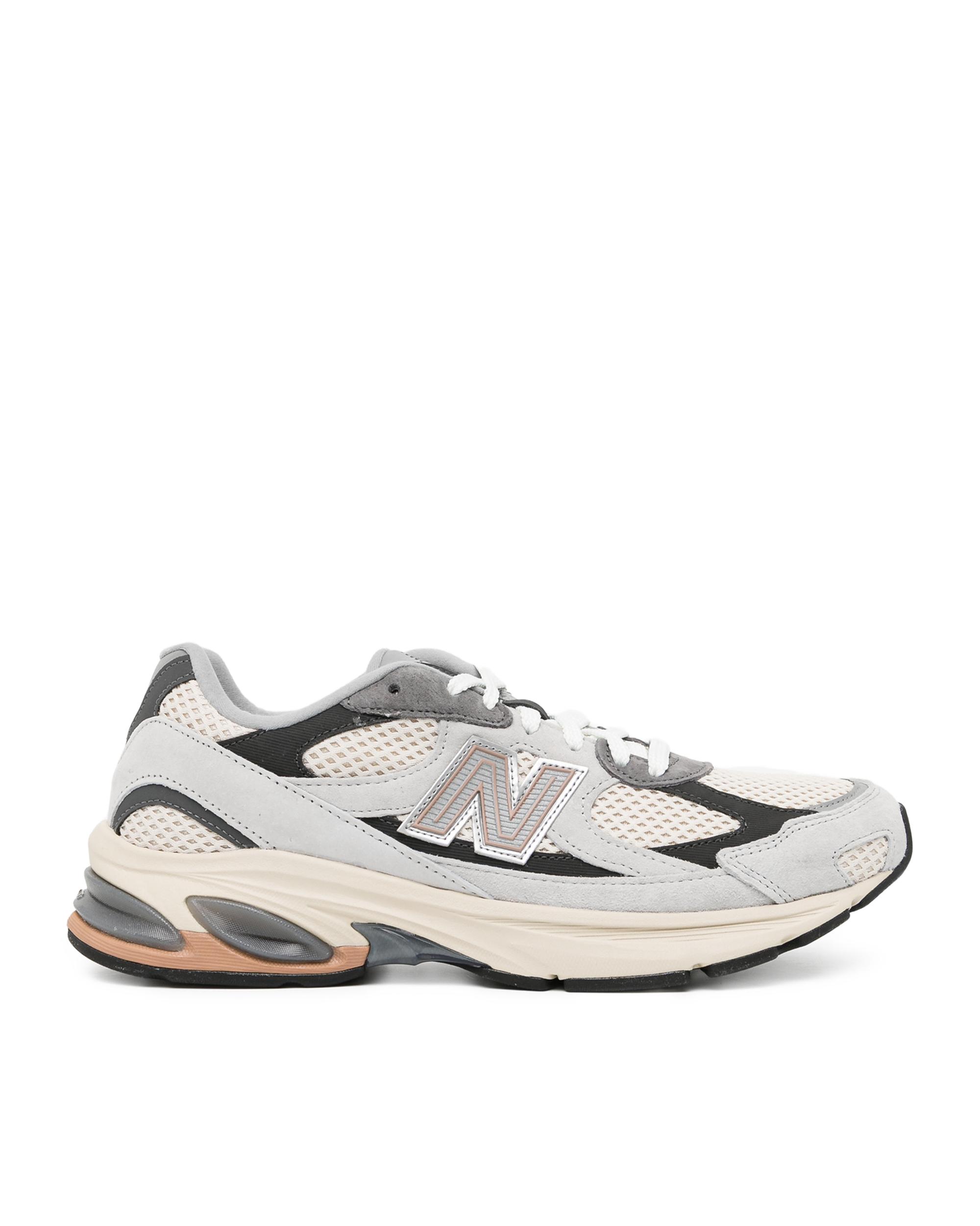 2010 sneakers by NEW BALANCE