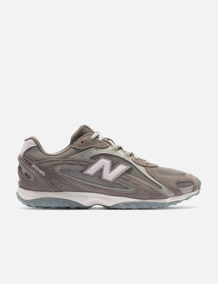 204L by NEW BALANCE