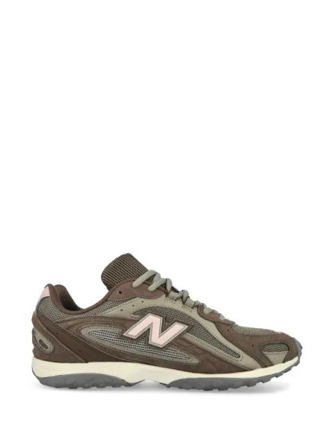 204L lace-up sneakers by NEW BALANCE
