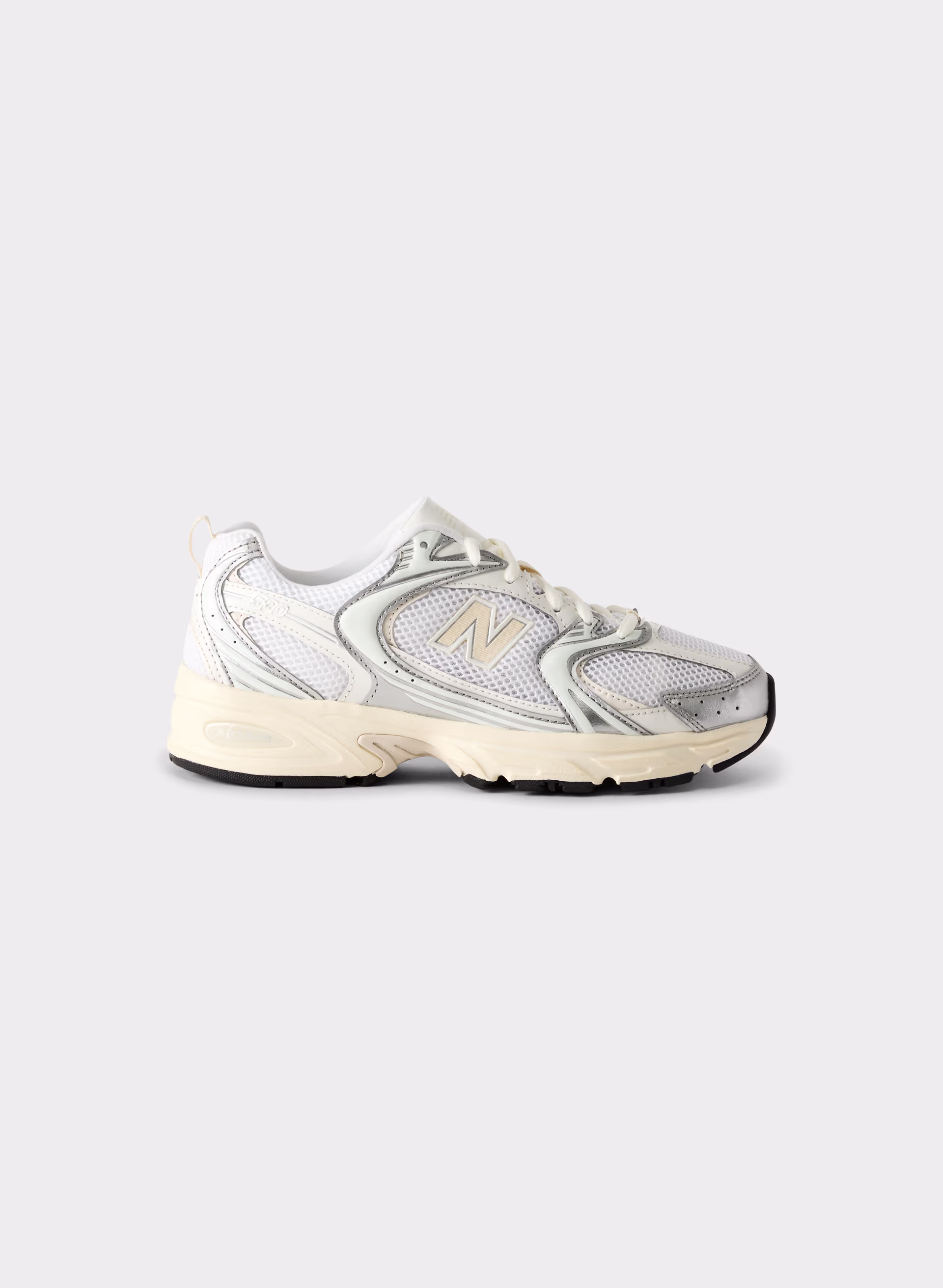 530 by NEW BALANCE
