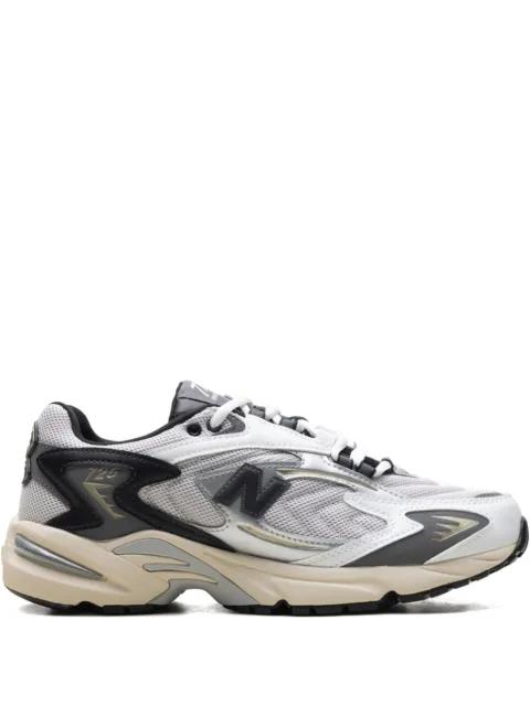 725v1 "Grey Matter Black" sneakers by NEW BALANCE