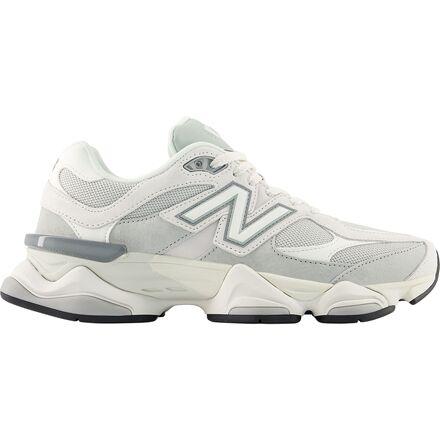 9060 Shoe by NEW BALANCE