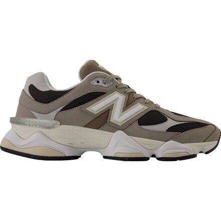 9060 Shoe by NEW BALANCE