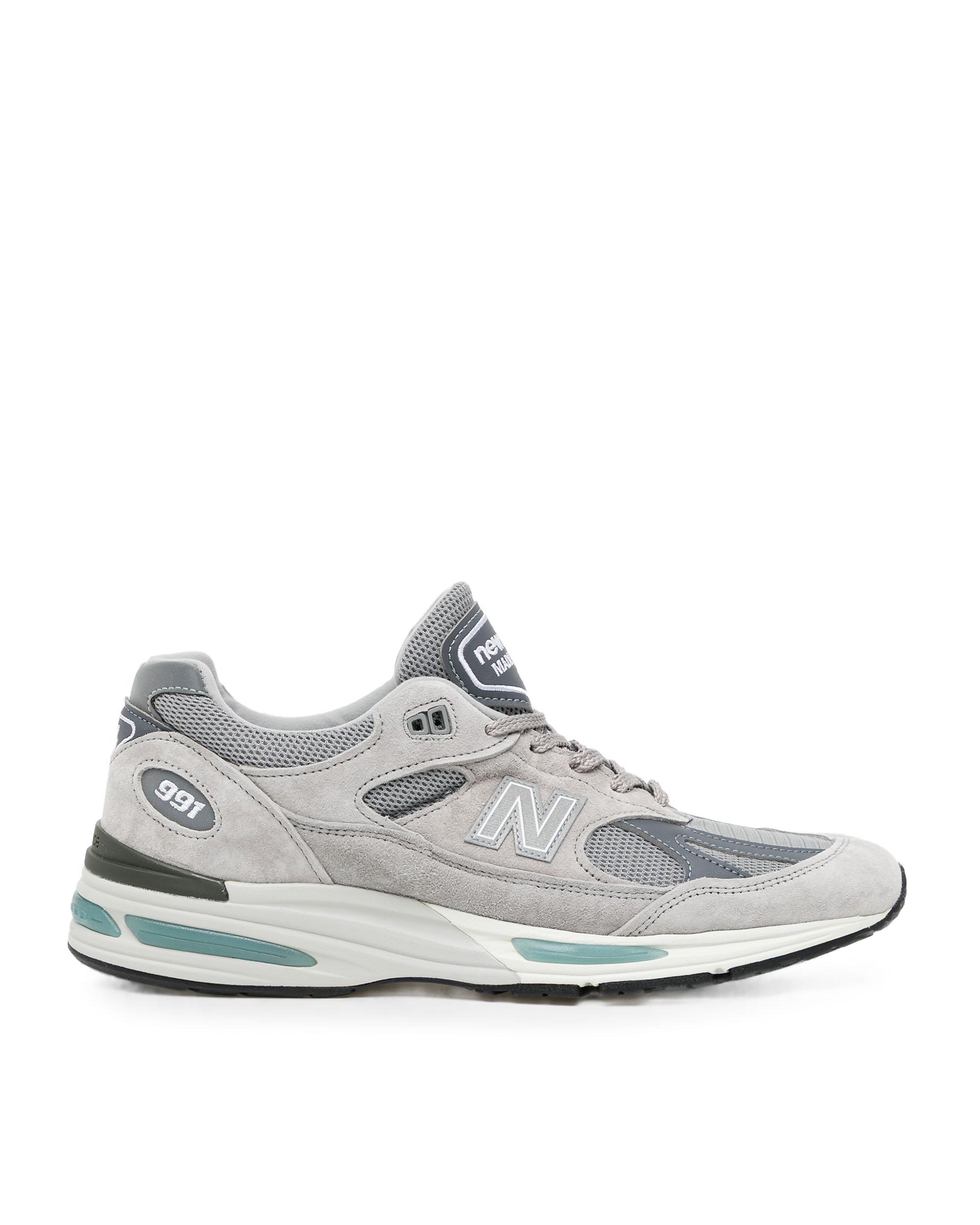 Made in UK 991V2 sneakers by NEW BALANCE