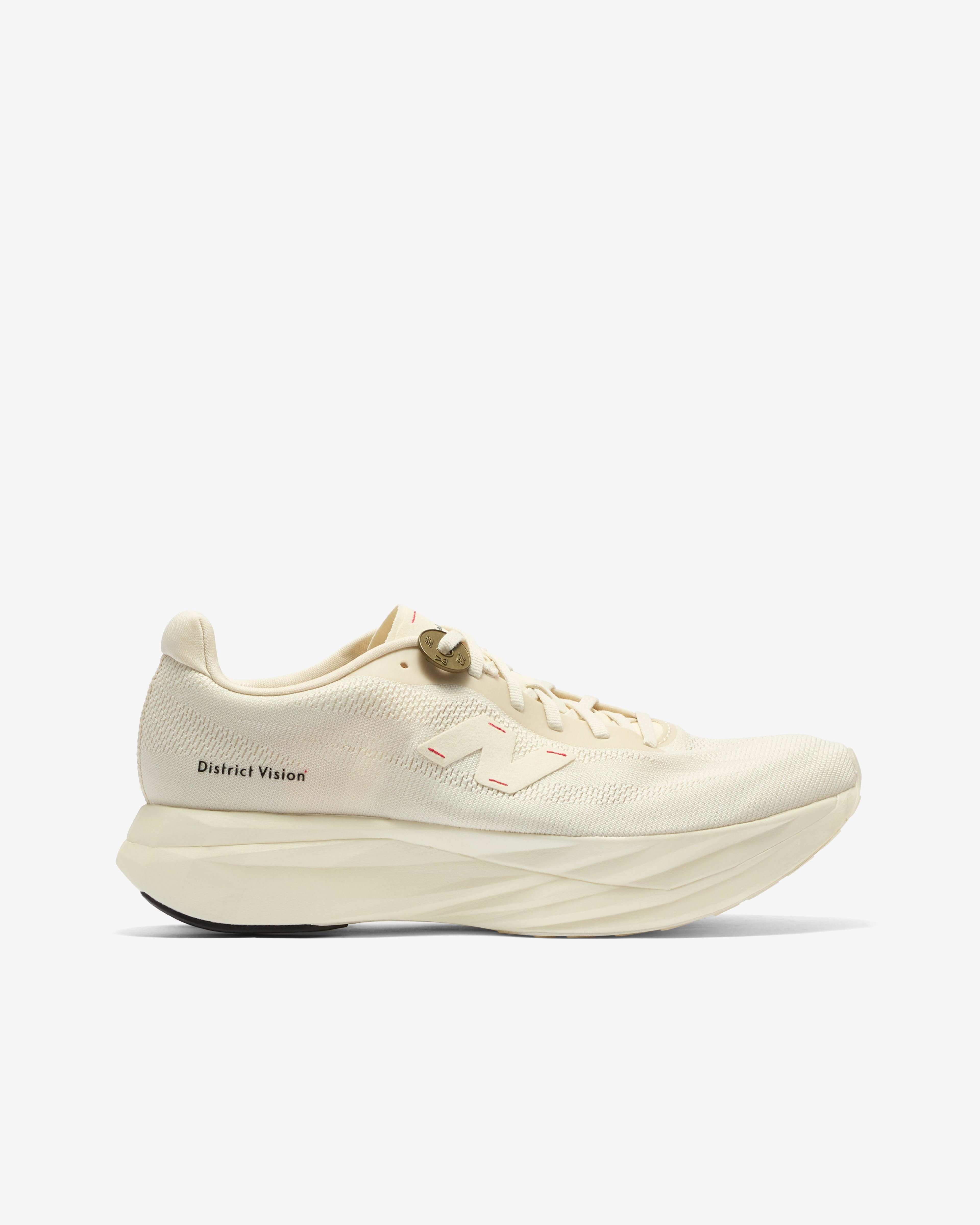 New Balance - Men's District Vision Sc Elite - (Beige) by NEW BALANCE