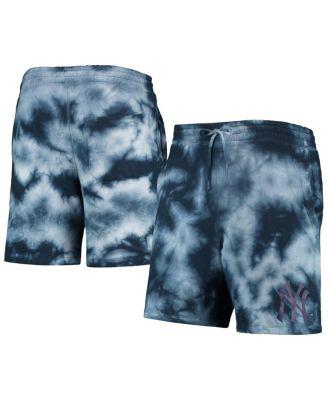Men's Navy New York Yankees Team Dye Shorts by NEW ERA