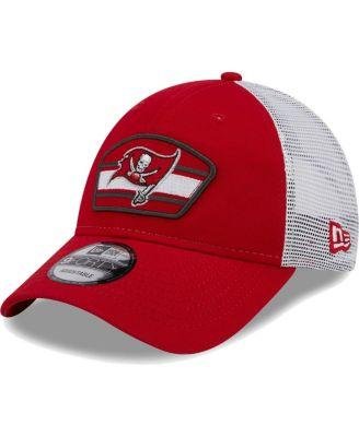 Men's Red, White Tampa Bay Buccaneers Logo Patch Trucker 9FORTY Snapback Hat by NEW ERA