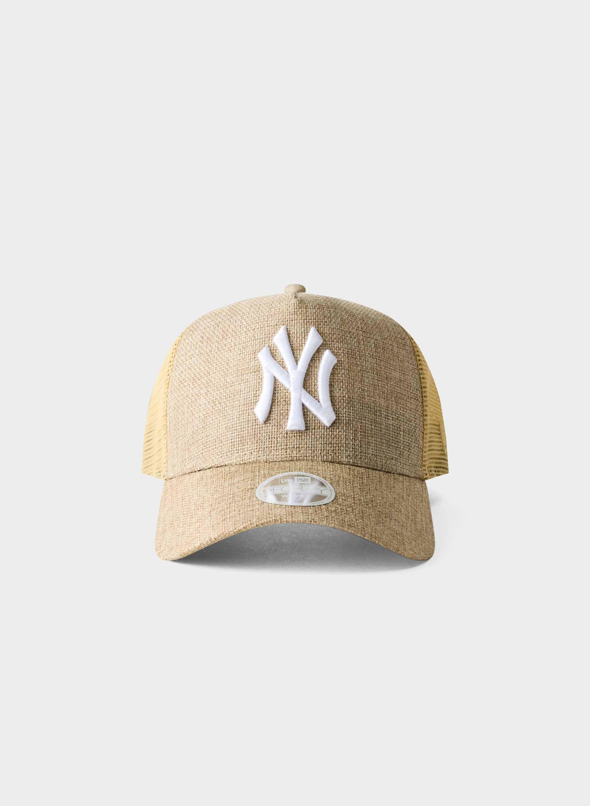 NY YANKEES 9FORTY RAFFIA A-FRAME TRUCKER HAT by NEW ERA