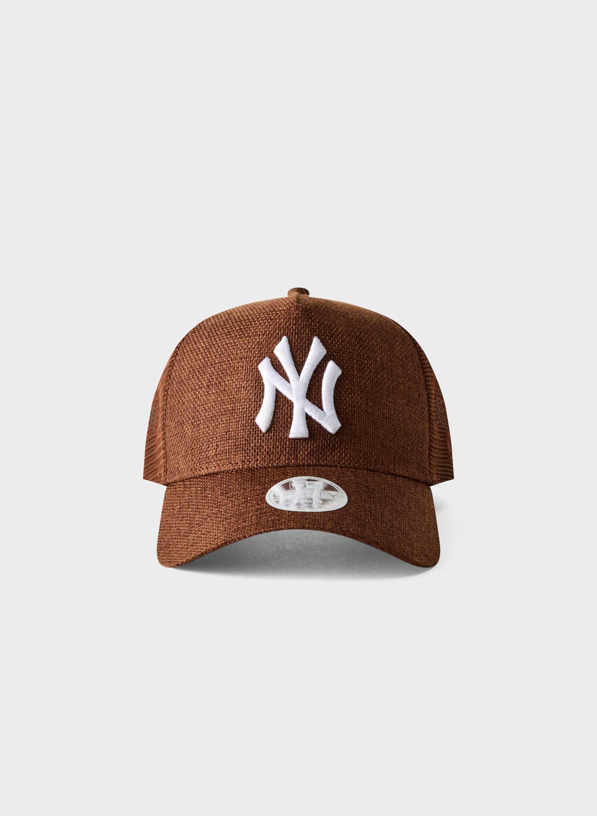 NY YANKEES 9FORTY RAFFIA A-FRAME TRUCKER HAT by NEW ERA