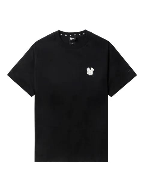 embroidered short-sleeve T-shirt by NEW ERA